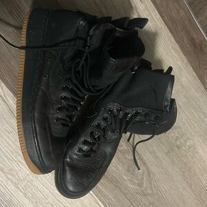 Black Nike high tops size 10